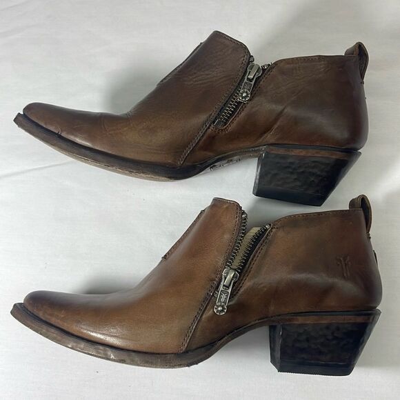 Frye Sacha Moto Brown Leather Boots Polished Finish Classic Design Size 8.5 - Picture 8 of 12